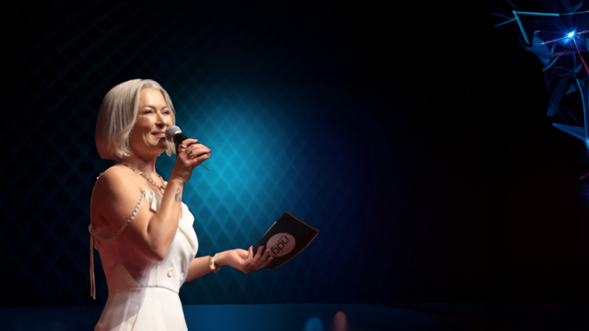 Sinem Boyan Kimdir? v2